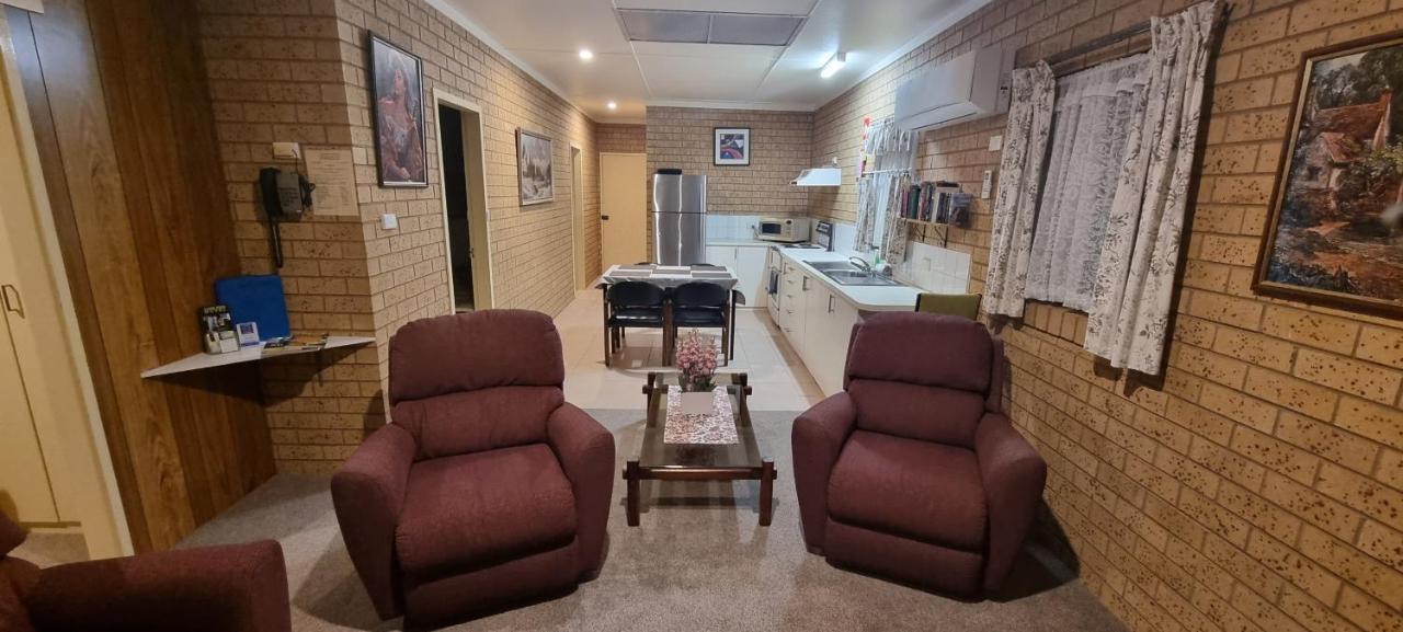 Lone Pine Motel Corowa Eksteriør billede