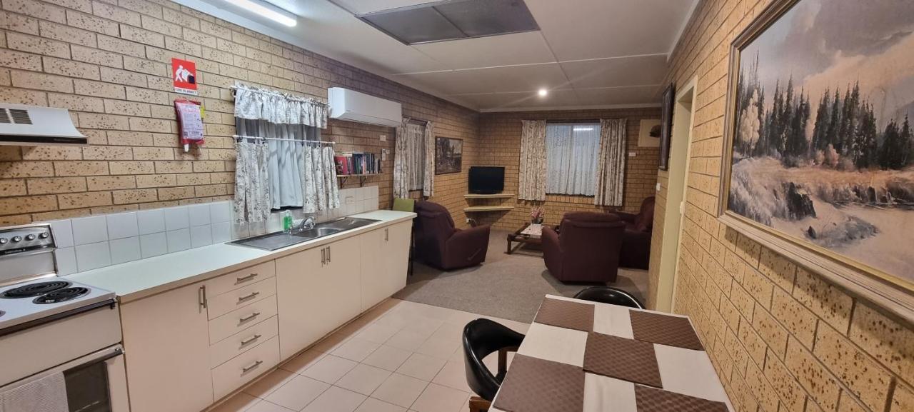 Lone Pine Motel Corowa Eksteriør billede