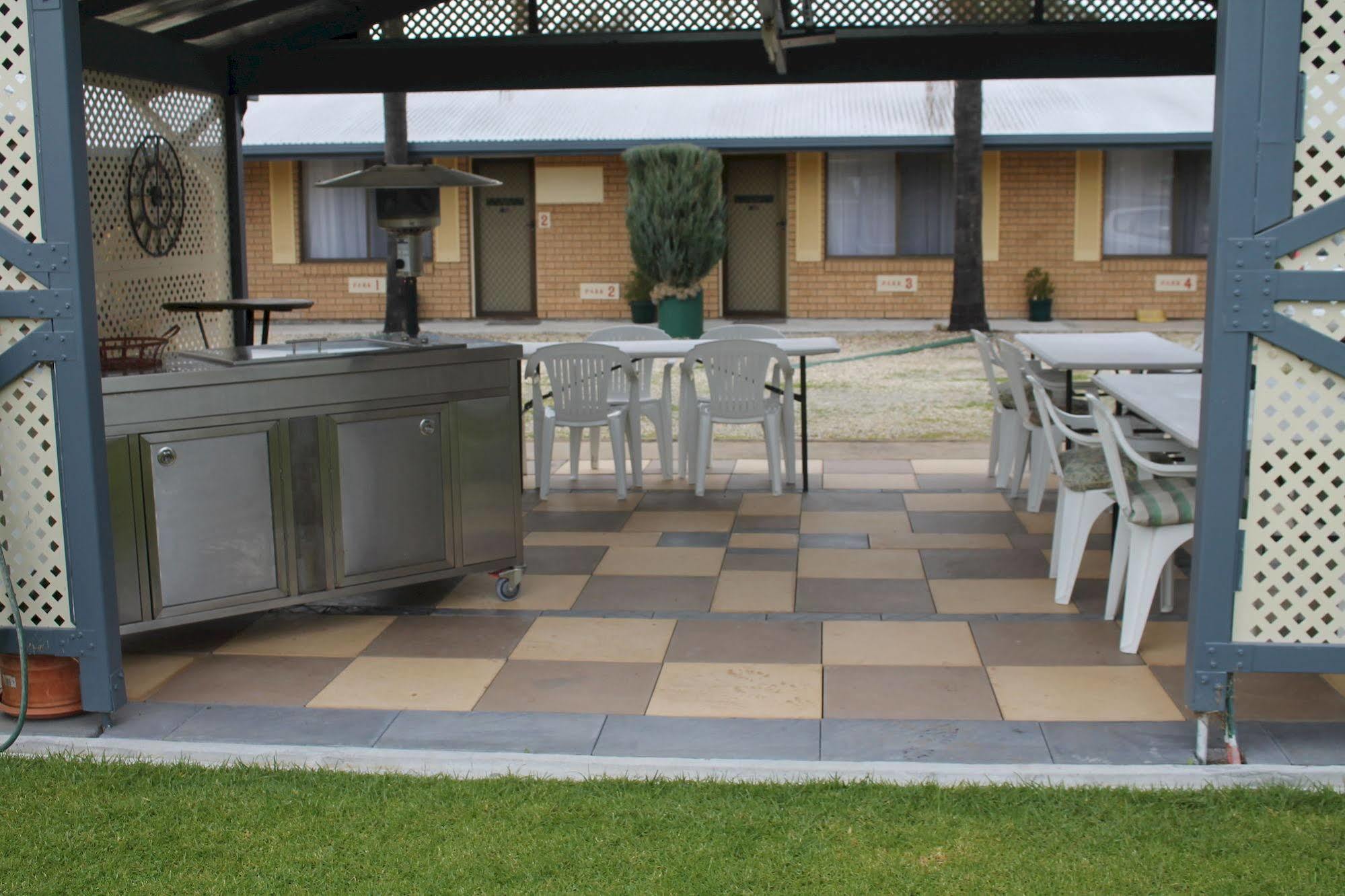 Lone Pine Motel Corowa Eksteriør billede